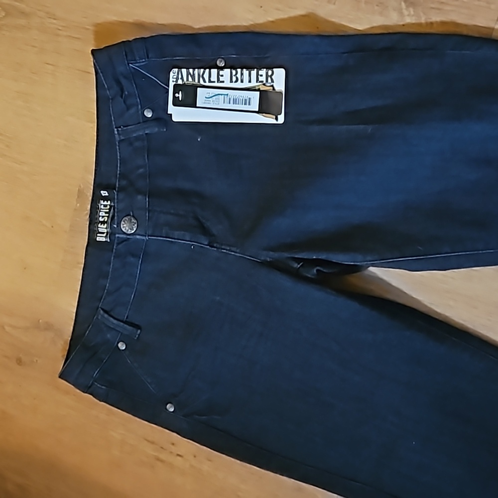 NWT stretchy dark denim cuff bottom thin leg jeans